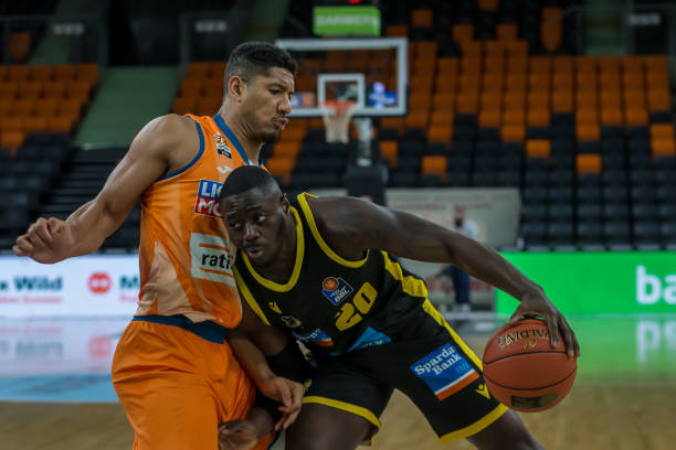 似乎带有一 似乎带有一