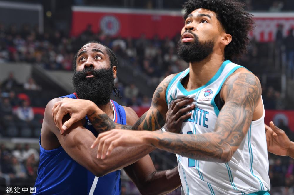 两失误葬送 两失误葬送